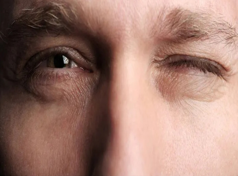 Nháy mắt trái mang đến nhiều điềm báo khác nhau
